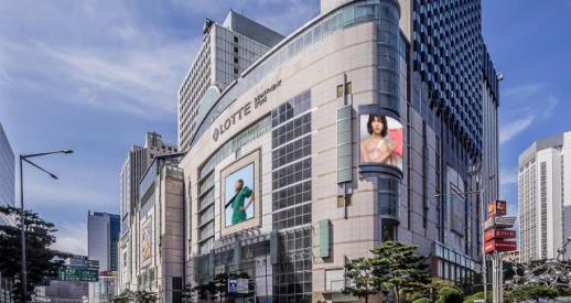 롯데쇼핑, 2분기 영업익 121%↑…백화점이 벌어 전사 실적 끌었다