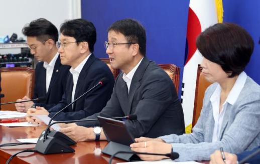 오세훈이 공급절벽 설계자… 與, 국힘 세제개편안 공세에 역공