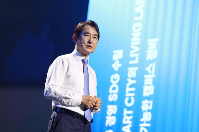 KAIST president unveils AI native campus vision