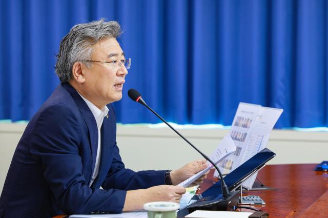 천호성 전북특별자치도교육감이 10일 열린 주간정책회의에서 발언을 하고 있다사진전북특별자치도교육청