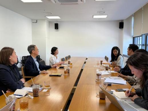 Culture ministry, YouTube pledge closer ties on Korean creator content