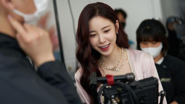 셀럽들의 민낯을 보여주는 넷플릭스 시리즈 셀러브리티 사진셀러브리티 스틸컷