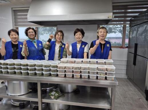 동해시 바르게살기운동 북평동위원회, 정성 담은 밑반찬으로 이웃사랑 실천