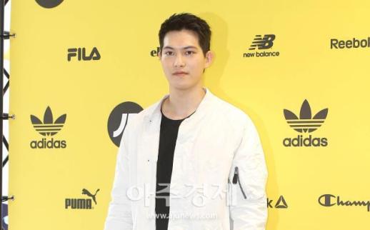 정준영 단톡방 논란 이종현, 근황 공개…살아보려 일 배워