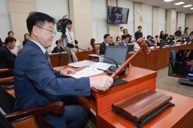 환노위서 메가프로젝트 공방…與 준비 충분·野 전당대회용