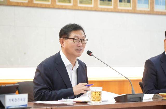 목포시는 11일 시청 상황실에서 ‘통합특별시 공약 대응 전략보고회’를 열고 통합특별시 공약안과 연계해 발굴한 37개 대응과제의 정책 반영 전략을 집중 점검했다사진목포시