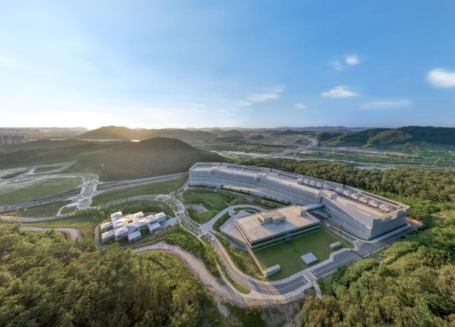 Naver invests in wave-powered ocean data center startup Panthalassa