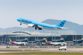 Korean Air và Asiana Airlines thông qua quyết định sáp nhập cuối cùng, chuẩn bị vận hành theo mô hình "một đội ngũ" 