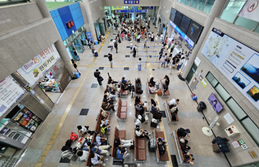 울릉행 여객선 출항 통제 놓고 논란…해경 판단 절차는 진행됐나