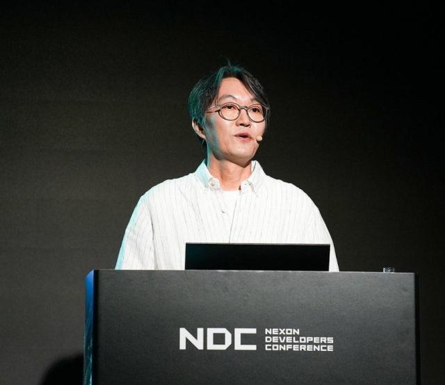 이정헌 넥슨 일본법인 대표가 16일 경기 성남시 경기창조경제혁신센터에서 열린 넥슨 개발자 콘퍼런스 2026 기조 강연에서 환영사를 하고 있다사진연합뉴스