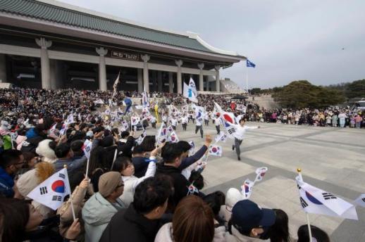 Kim Koo tops independence fighter searches ahead of Liberation Day