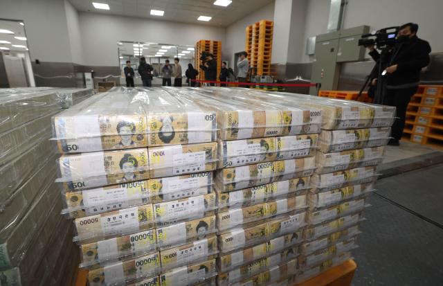 La oferta monetaria aumentó 29,4 billones de won en junio, registrando el octavo mes consecutivo de crecimiento