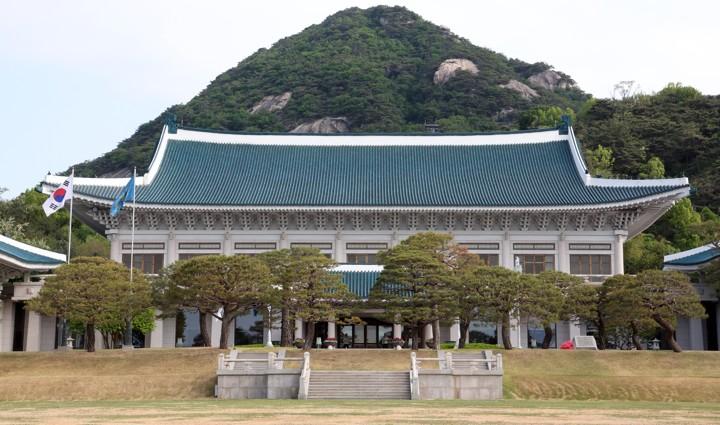 靑 제왕적 대통령제 문제성 공감…4년 중임제가 국민 수용성 높아