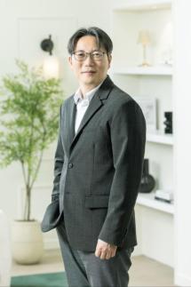 Samsung brings AI brains as chip rivalry with SK hynix heats up