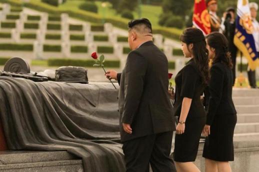 Why North Korean leader keeps putting his daughter in spotlight