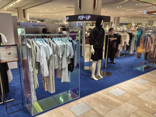 Cửa hàng pop-up của thương hiệu yoyoyoy
Shinsegae Department Store cung cấp