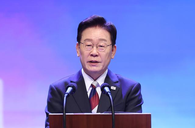 李대통령 희망·기회·균형·평화의 새로운 광복으로