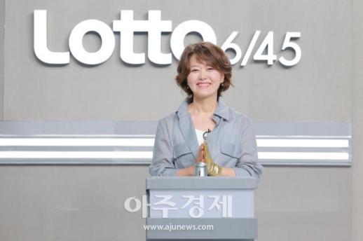 [포토] 오영실, 로또 황금손으로 인사드려요~
