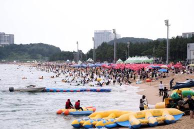 光复节假期享夏末清凉