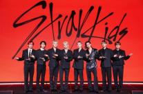 Stray Kids lập kỷ lục 9 lần liên tiếp đứng đầu Billboard 200, vươn lên vị trí thứ 2 lịch sử 