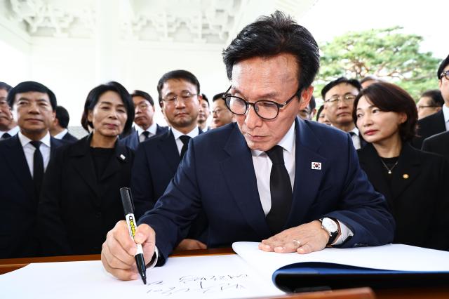 與 李 대통령 오늘 선관위 특검 발표…野 재검표 협조해야