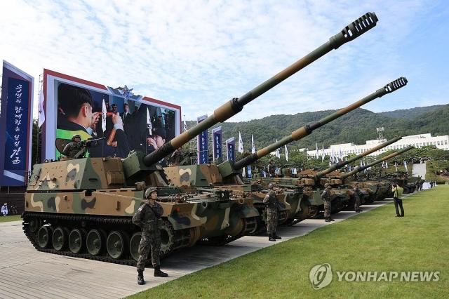 Pháo tự hành K9 phô diễn uy lực
Ảnh tư liệu Yonhap