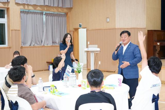 정답보다 ‘질문’질문으로 생각의 날개를 달다사진충남교육청