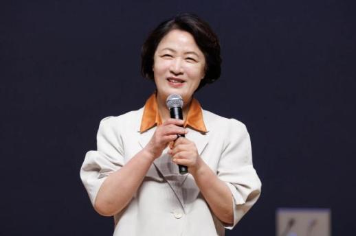 추미애 지사, 성비위 대응체계 손본다...작은 불편도 직장 스트레스 돼선 안 돼