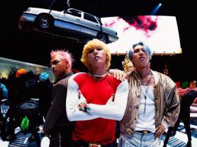 BIGBANGs new single sweeps music charts immediately after release