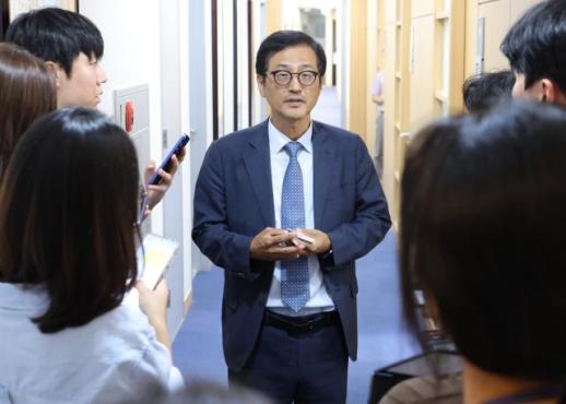 이태한 선관위 특검, 법무부 찾아 수사 협조 방안 등 논의 