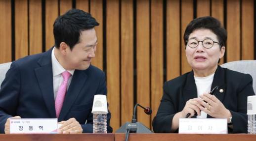 野, 李 정부 평가 토론회…1년 동안 실정·폭정 퍼레이드