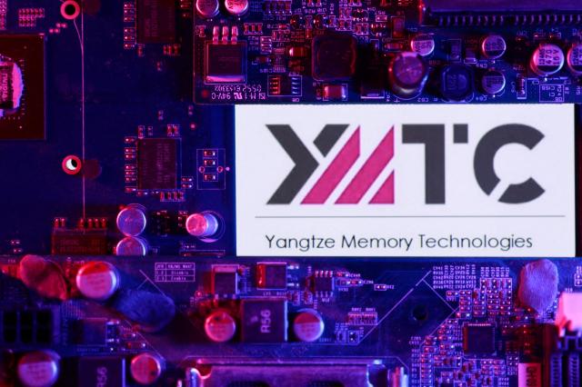 شركة الذاكرة الصينية YMTC تتقدم بطلب إدراج في بورصة شنغهاي لتجميع 6.8 تريليون وون