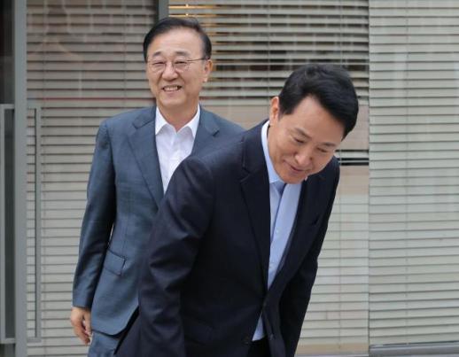 김윤덕·오세훈 이번주 재회…용산공원 평행선 속 주변부지서 접점 찾나  