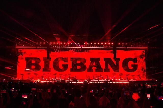 BIGBANG trong tour diễn thế giới “COSMOS” 
Ảnh YG cung cấp