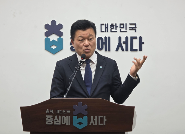 신용한 지사 사진강대웅 기자