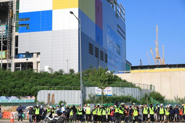 Samsung Electronics expanding its Pyeongtaek chip facility to meet surging memory demand AJP Han Jun-gui
