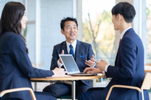 신입 공채 줄이고 전문인재엔 파격 연봉…日 고용문화 바뀐다