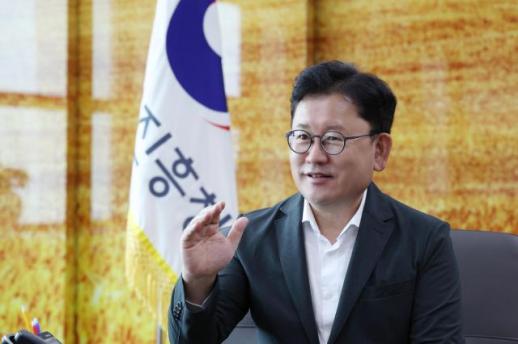 [아주초대석] 이승돈 농진청장 "농업인 안전, 국가적 차원 관리 필요…전국에 안전망 구축할 것"
