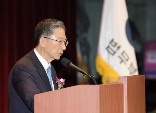Bộ trưởng Tư pháp Jeong Seong-ho: Cần đảm bảo không lơ là trong việc bảo vệ người dân khi thực hiện hệ thống tư pháp hình sự mới