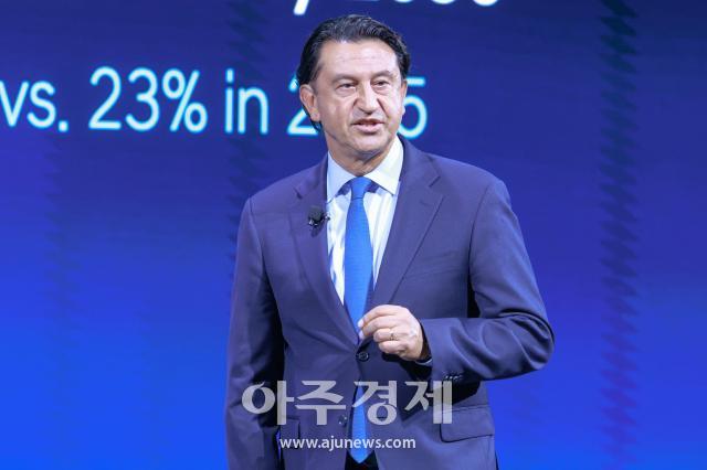 خوسيه موньوز: هيونداي ستطلق 100 طراز جديد بحلول عام 2030