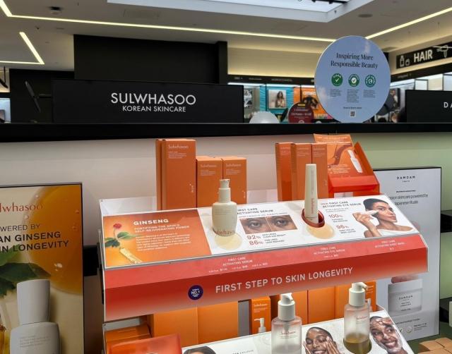 Các sản phẩm Sulwhasoo được trưng bày tại Sephora Times Square ở New York Ảnh Jo Min-jung