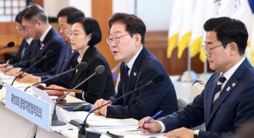 李대통령, 오늘 오후 수보회의 순연…네팔 홍수 사태 긴급 점검