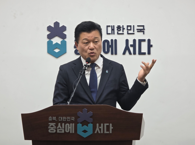 신용한 지사 사진강대웅 기자