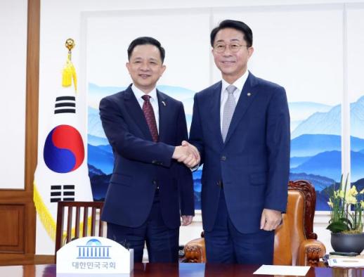 韩国国会议长赵正湜会见中国驻韩大使戴兵