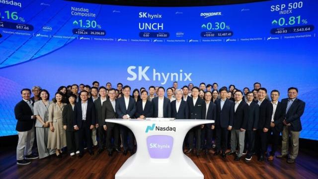 Korea FX deposits hit record amid SK hynix dollar wave
