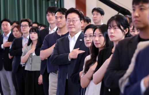청년들 만난 李 진정한 의미의 취약세대…기회 만드는 게 국가 책임