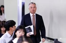 헌법재판관 미임명 한덕수 징역 5년 구형…특검 헌정질서 훼손