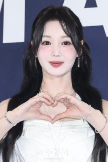 [포토] 씨야 남규리, 블루카펫 위 하트