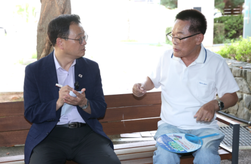 민경선 고양시장, 시민 불편 현장에서 답 찾는다...공원·안전·보도블록 직접 점검