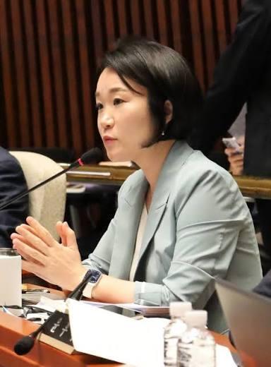 Business groups welcome Lee So-young as nominee for SME minister